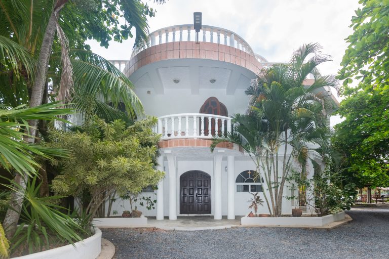 Waterfront 2BR/2BA Ground Level Retreat